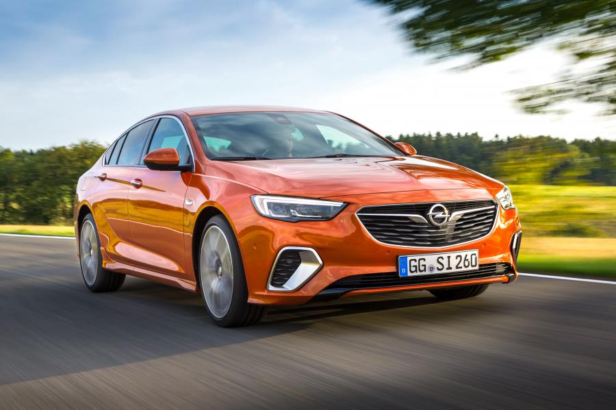  Opel Insignia GSi 2017 года  (фото 17 из 45)
